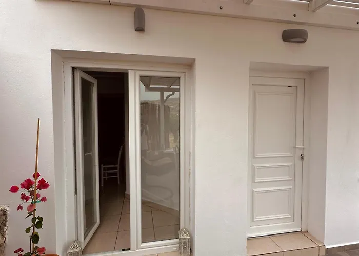 Eleon Luxury Villa *