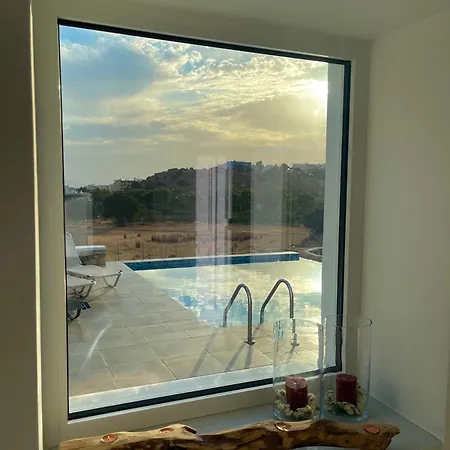 Eleon Luxury Villa